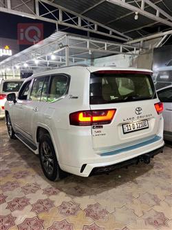 تويوتا لاندكروزر